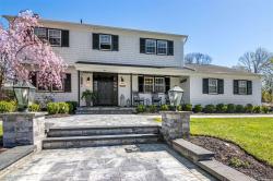 1 Quiet Court Miller Place, NY 11764