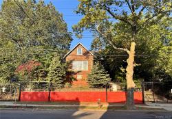 452 Howe Ave Bronx, NY 10473