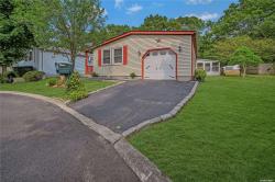 1 Village Circle E 1 Manorville, NY 11949