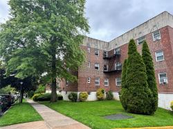 11 Schenck Avenue 2E Great Neck, NY 11021