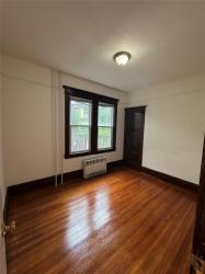 223 Treadwell Avenue 1 Staten Island, NY 10302