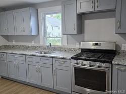 10 Broad Street 2 Middletown, NY 10940