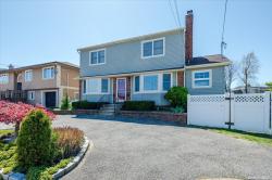 2674 Lee Place Bellmore, NY 11710