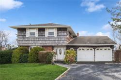 4 Cutter Court West Islip, NY 11795
