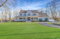 23 Lower Rocky Point Road Miller Place, NY 11764
