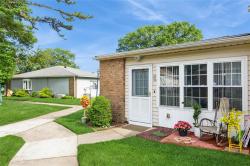 423 Woodbridge Drive A Ridge, NY 11961