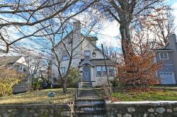 115 Hampshire Road Great Neck, NY 11023