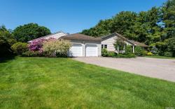 106 Sterling Court Muttontown, NY 11791