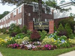 220-06 Stronghurst Avenue Upper Queens Village, NY 11427