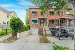 4027 Gunther Avenue Bronx, NY 10466