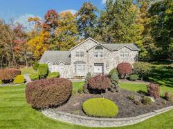 22 Appledale Lane Chestnut Ridge, NY 10977