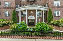110-35 72nd Rd 405 Forest Hills, NY 11375