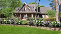 49 Bridle Path Westhampton Beach, NY 11978
