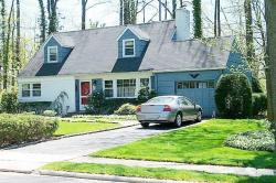 258 Steamboat Road Great Neck, NY 11024