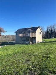 10 Mulberry Lane 2 Milton, NY 12547