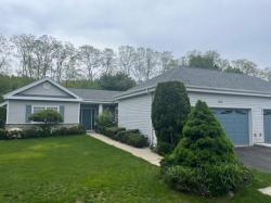 509 Oak Bluff Court Moriches, NY 11955