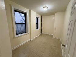 86 Hamilton Avenue Yonkers, NY 10705
