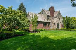311 Woodland Drive Brightwaters, NY 11718