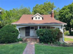 25 Willow Avenue Huntington, NY 11743