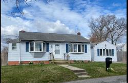 10 Winges Avenue Patchogue, NY 11772