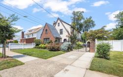22233 93rd Avenue Queens Village, NY 11428