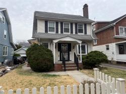 3821 218 St 2 floor Bayside, NY 11361