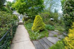 32 Crescent Drive Huntington, NY 11743