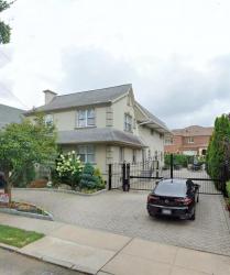 2922 214th Place Bayside, NY 11360
