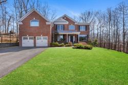 11 Fraydun Lane Scarsdale, NY 10583