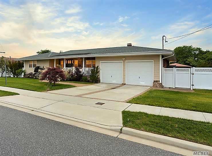 Mls 3229479 2326 Narraganset Avenue Seaford Ny 11783
