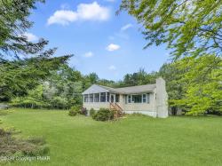 183 Island Drive Long Pond, PA 18334