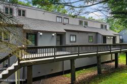 54 Slalom Way Tannersville, PA 18372