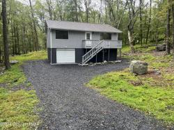 319 Whippoorwill Drive Bushkill, PA 18302