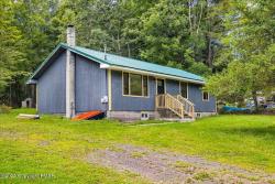 71 Sandy Beach Road Clifton Township, PA 18424