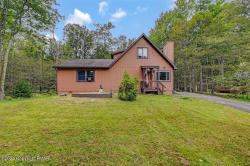 1047 Emerald Avenue Gouldsboro, PA 18424