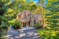 135 Lake In The Clouds Road Canadensis, PA 18325