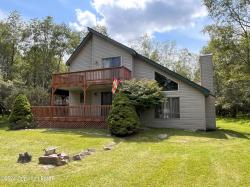 506 Towamensing Trail Albrightsville, PA 18210