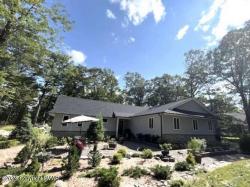 4426 Skyline Drive Canadensis, PA 18325