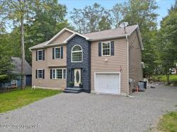 8508 Hillcrest Drive Tobyhanna, PA 18466