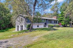 486 Clearview Drive Long Pond, PA 18334