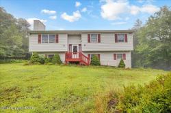 2083 Sun Valley Drive Blakeslee, PA 18610