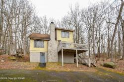 208 Regent Street Bushkill, PA 18324