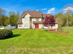 124 Cranberry Drive Blakeslee, PA 18610