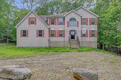 153 Totteridge Road Bushkill, PA 18324