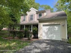 1080 Lancaster Drive Bushkill, PA 18324