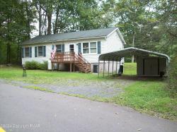 4129 Oak Lane Bushkill, PA 18324