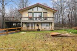 401 Clearview Drive Long Pond, PA 18334