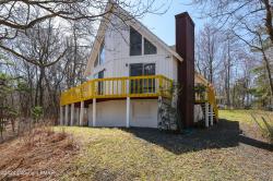 1078 Clover Road Long Pond, PA 18334