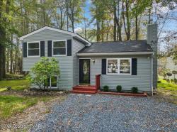 7148 Robinwood Drive Tobyhanna, PA 18466