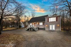 1591 Clover Road Long Pond, PA 18334